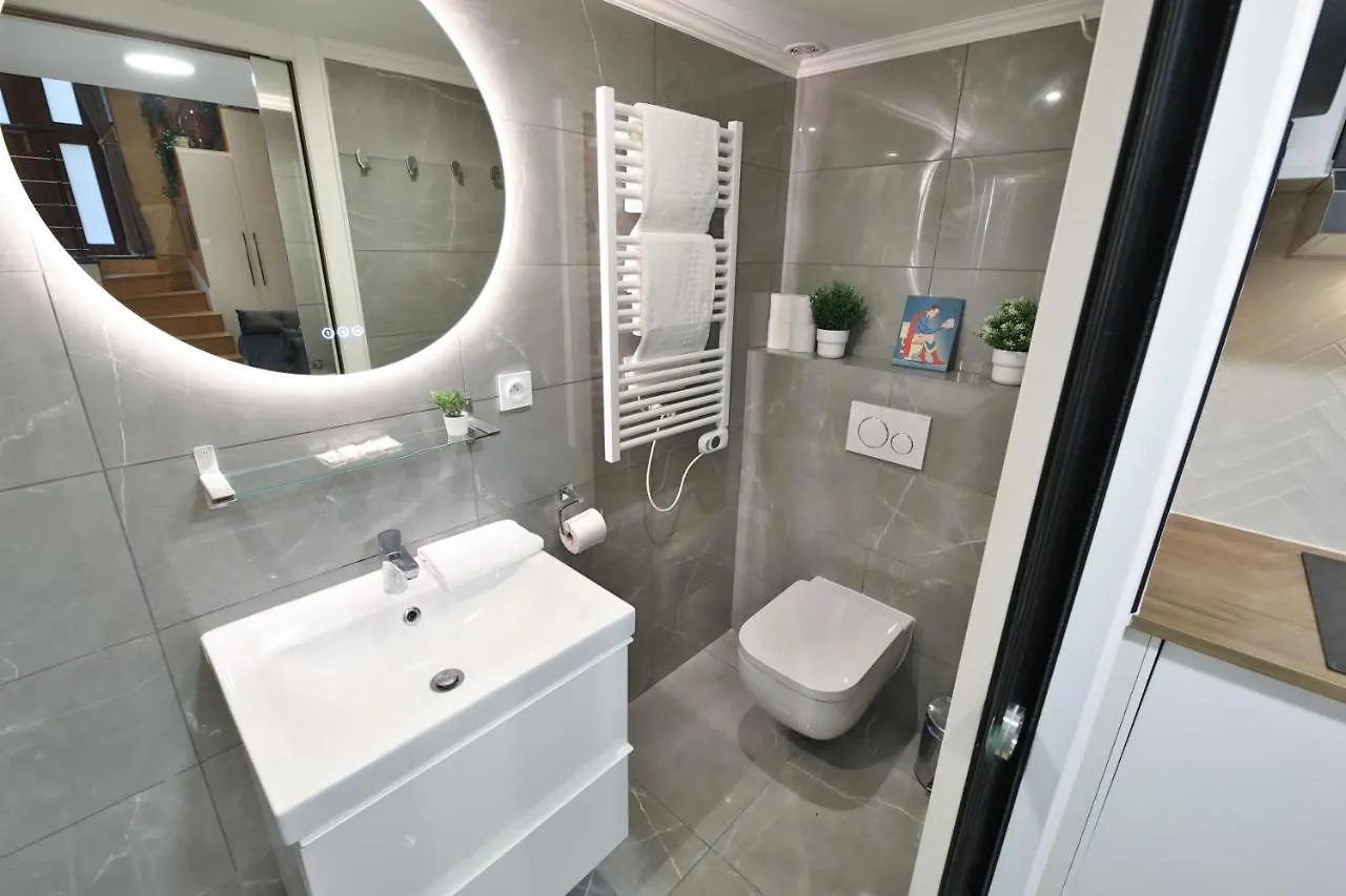 Bed and Breakfast New Modern Saint Germain Latin Quarter París