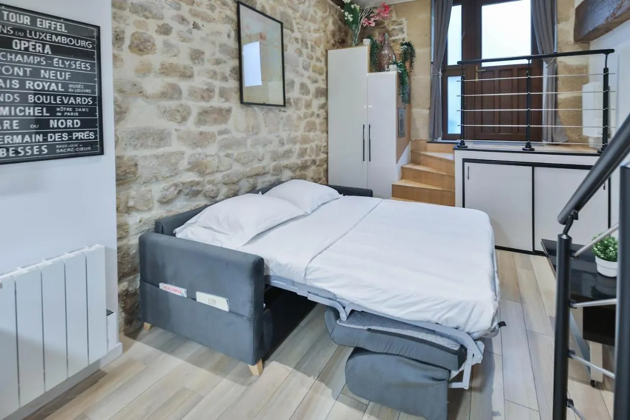 Bed and Breakfast New Modern Saint Germain Latin Quarter París