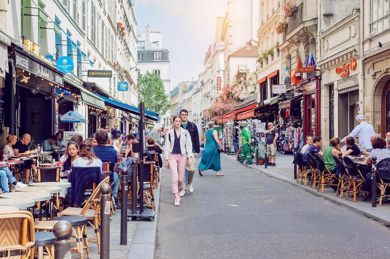 Bed and Breakfast New Modern Saint Germain Latin Quarter París 0*,